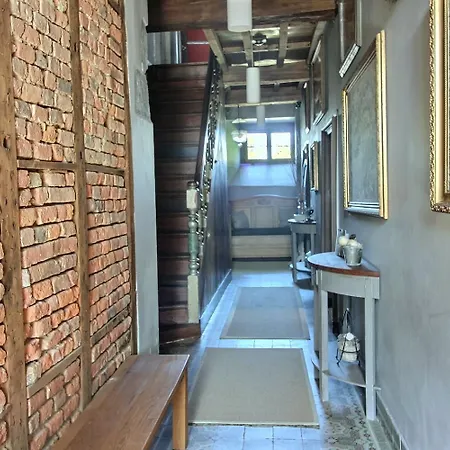 Chateau De Rienne Met Sauna & Hottub & Pooltafel 別荘