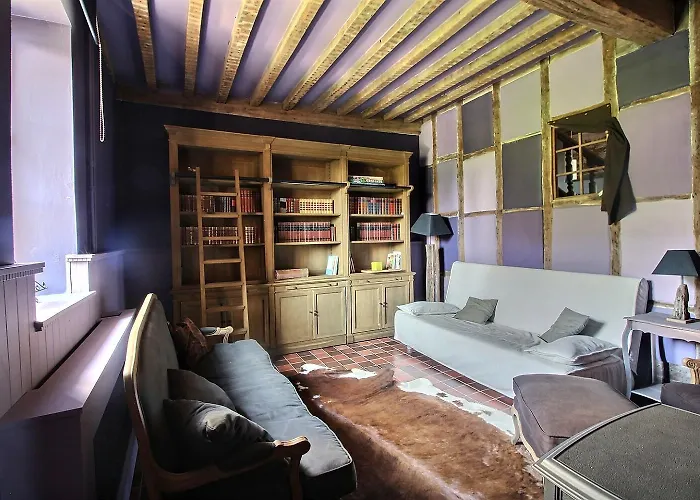 بيت للعطل Chateau De Rienne Met Sauna & Hottub & Pooltafel Gedinne